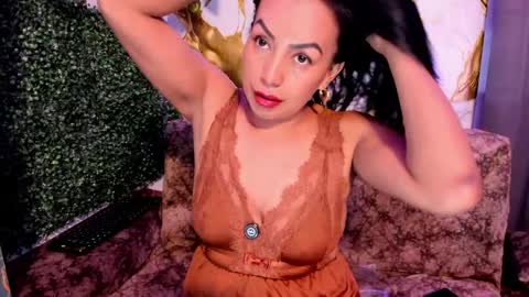 MeleekXXX online show from May 27, 2026, 8:17 pm