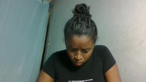 meliana98 online show from November 13, 2025, 7:02 pm