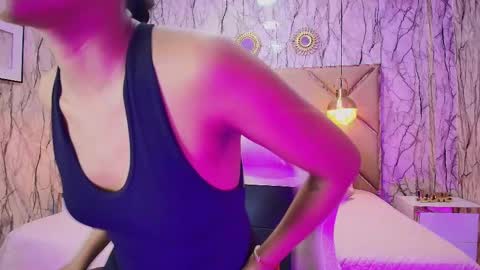 Snapshot of melii_ebony chatting on October 27, 2025, 11:47 am MELII EBONY online show from October 27, 2025, 11:47 am
