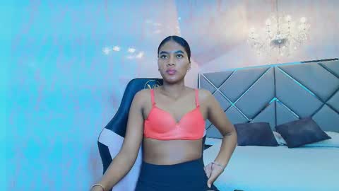 Snapshot of melii_ebony chatting on October 30, 2025, 12:17 pm MELII EBONY online show from October 30, 2025, 12:17 pm