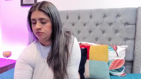 Snapshot of melinda_bob chatting on January 30, 2025, 5:06 pm Melinda online show from January 30, 2025, 5:06 pm