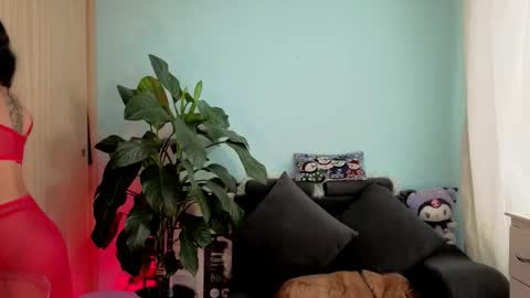 Melissa online show from December 20, 2025, 1:18 pm