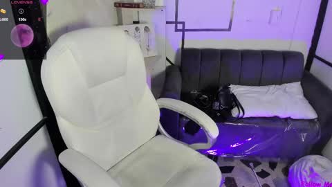 Melissa online show from February 26, 2025, 8:33 pm