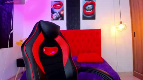 Melissa SC online show from February 27, 2025, 2:43 pm