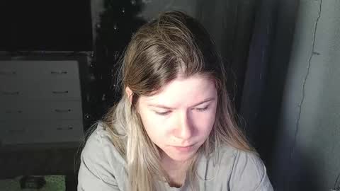 Snapshot of melissa__ray chatting on January 15, 2025, 7:34 pm Melissa Ray online show from January 15, 2025, 7:34 pm