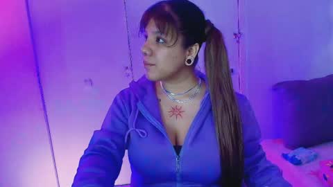 Lissa  online show from May 27, 2026, 11:40 am