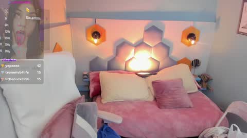 Snapshot of melissa_koster chatting on January 13, 2025, 4:50 am Melissa 3 online show from January 13, 2025, 4:50 am