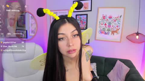 Snapshot of melissa_koster chatting on January 14, 2025, 8:20 am Melissa 3 online show from January 14, 2025, 8:20 am