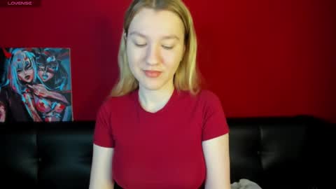 Snapshot of melissa_moooree chatting on September 13, 2025, 8:03 am melissa_moooree online show from September 13, 2025, 8:03 am