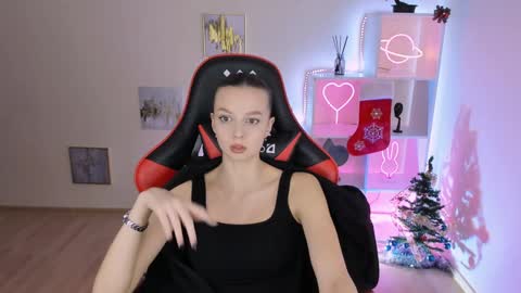 Melissa online show from December 18, 2024, 8:47 pm