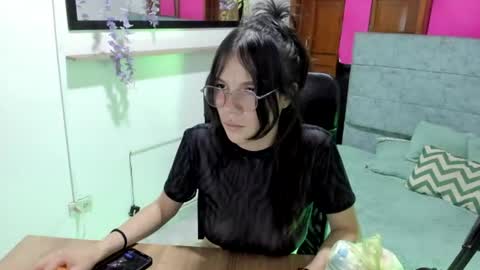 Snapshot of melissa_thomson_ chatting on July 22, 2026, 3:31 am melissa_thomson_ online show from July 22, 2026, 3:31 am