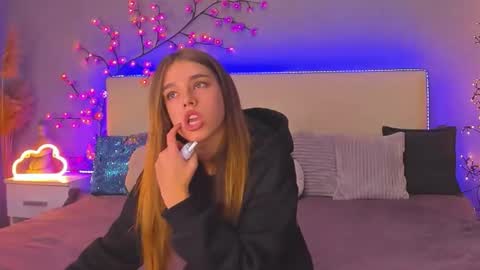 MelissaCrayzy online show from October 11, 2025, 4:55 am