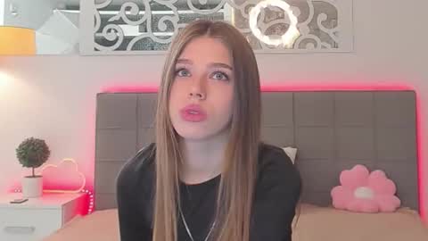 Snapshot of melissacrayzy chatting on April 26, 2026, 5:49 am MelissaCrayzy online show from April 26, 2026, 5:49 am