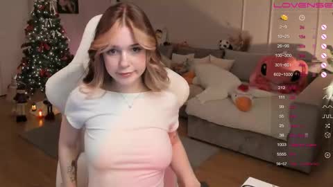 melissamiles online show from December 21, 2025, 2:13 pm