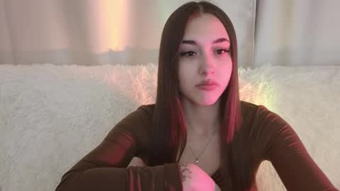 Snapshot of melissapristine chatting on October 6, 2025, 4:32 am Mel online show from October 6, 2025, 4:32 am