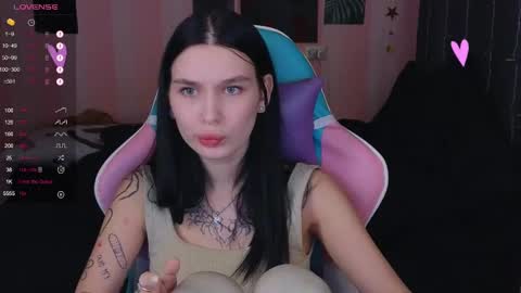 Snapshot of mella_freya chatting on December 30, 2024, 8:47 pm Freya IM NONUDE online show from December 30, 2024, 8:47 pm