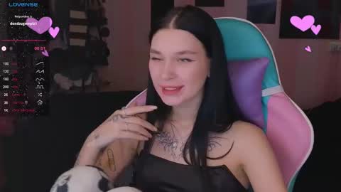 Snapshot of mella_freya chatting on January 14, 2025, 8:59 pm Freya IM NONUDE online show from January 14, 2025, 8:59 pm