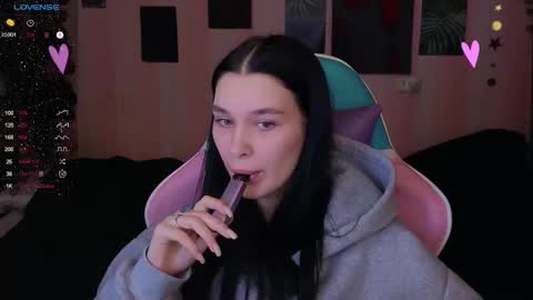 Snapshot of mella_freya chatting on January 19, 2025, 9:45 pm Freya IM NONUDE online show from January 19, 2025, 9:45 pm