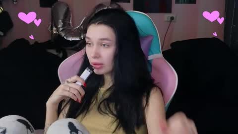 Snapshot of mella_freya chatting on February 2, 2025, 10:06 pm Freya IM NONUDE online show from February 2, 2025, 10:06 pm