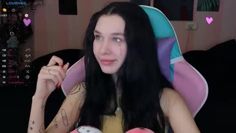 Snapshot of mella_freya chatting on February 12, 2025, 9:43 pm Freya IM NONUDE online show from February 12, 2025, 9:43 pm