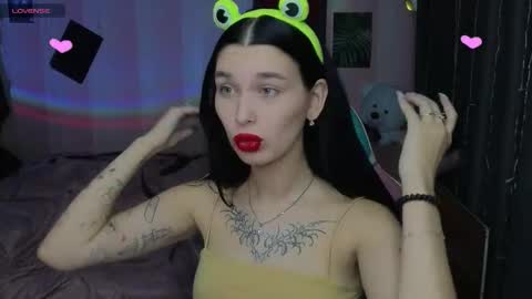 Snapshot of mella_freya chatting on October 12, 2025, 10:53 pm Freya IM NONUDE online show from October 12, 2025, 10:53 pm