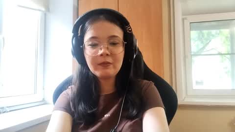 Snapshot of mellieyamazaki chatting on May 30, 2026, 9:28 am mellieyamazaki online show from May 30, 2026, 9:28 am