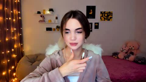 Tessa online show from December 11, 2024, 12:33 am