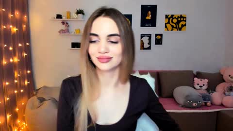 Tessa online show from December 19, 2024, 2:01 am