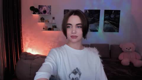 Tessa online show from November 20, 2025, 9:03 pm