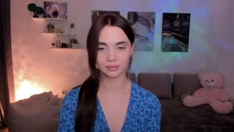 Snapshot of mellifluoustess chatting on May 15, 2026, 9:44 pm Tessa online show from May 15, 2026, 9:44 pm
