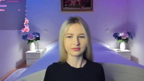 Mellina online show from April 13, 2026, 8:25 pm