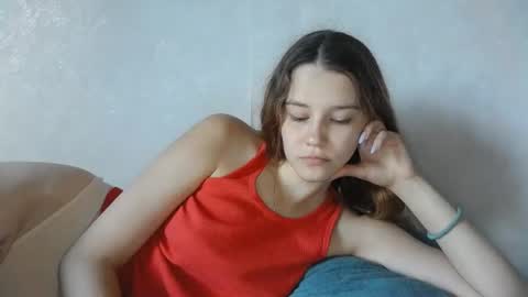 Mellisa online show from June 18, 2026, 7:41 am