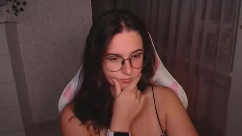 mellonmayre online show from September 23, 2025, 8:45 pm