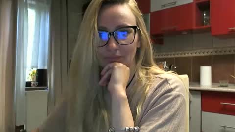 Melly online show from May 18, 2026, 6:30 am