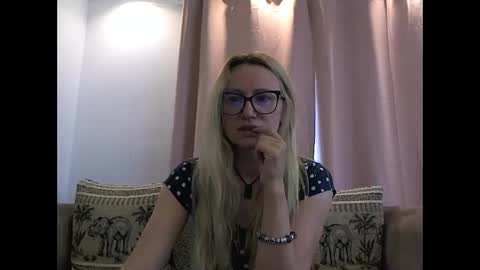 Melly online show from May 20, 2026, 6:08 am