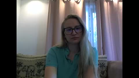 Melly online show from May 27, 2026, 6:43 am