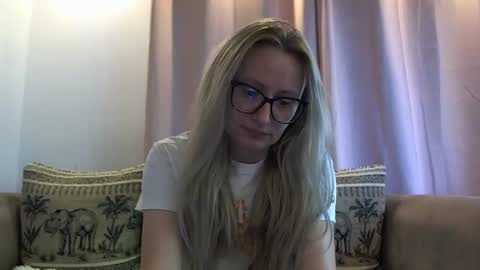 Melly online show from May 29, 2026, 7:17 am