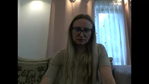 Melly online show from June 6, 2026, 7:13 am