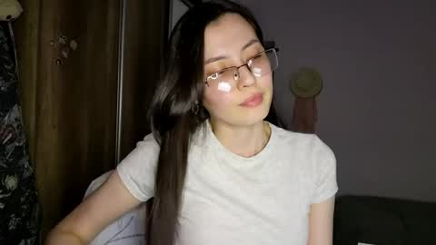 Snapshot of melodeehayden chatting on May 26, 2026, 4:36 pm Nika online show from May 26, 2026, 4:36 pm