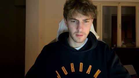 Snapshot of melodicass chatting on February 7, 2025, 2:08 am Melodicass online show from February 7, 2025, 2:08 am