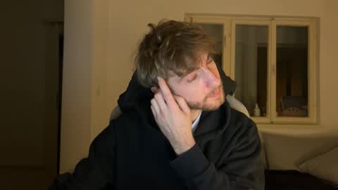 Snapshot of melodicass chatting on November 27, 2025, 12:56 am Melodicass online show from November 27, 2025, 12:56 am