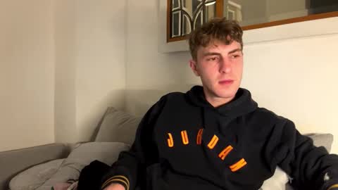 Melodicass online show from March 8, 2026, 2:04 am