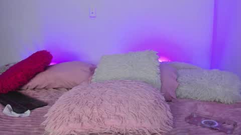    online show from March 9, 2025, 1:48 pm