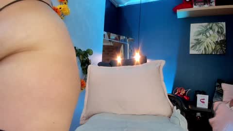 Snapshot of melody_bonnie22 chatting on December 5, 2024, 11:16 am Leslie online show from December 5, 2024, 11:16 am