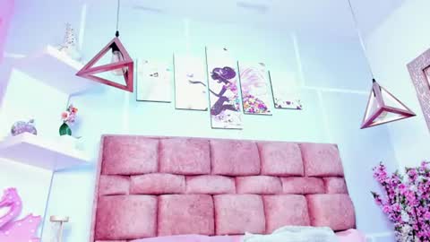 Hi i am melody  online show from June 29, 2026, 7:25 pm