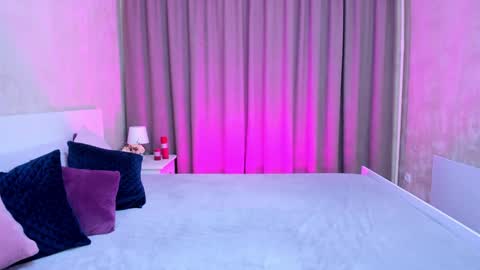 Snapshot of melodyhudson chatting on February 5, 2025, 11:12 am Melody online show from February 5, 2025, 11:12 am