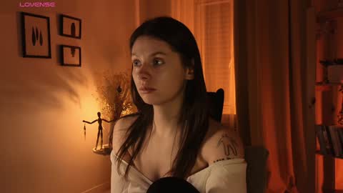 melody  online show from December 12, 2024, 5:48 pm