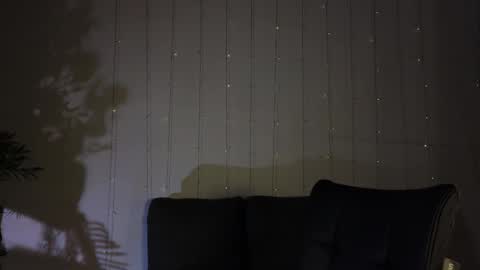 melody  online show from March 5, 2025, 1:39 pm