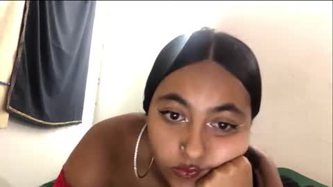 Snapshot of melodyqueen_ chatting on November 29, 2025, 3:42 am melodyqueen_ online show from November 29, 2025, 3:42 am