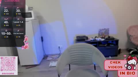 Snapshot of melonipinkbb chatting on February 13, 2025, 1:40 am MELONI online show from February 13, 2025, 1:40 am